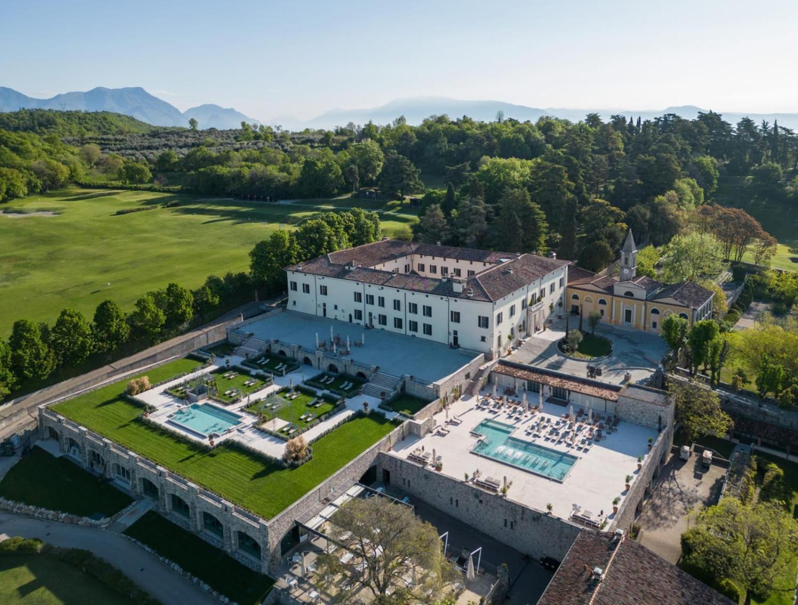 Appartamento Al Castello パデンゲ・スル・ガルダ エクステリア 写真